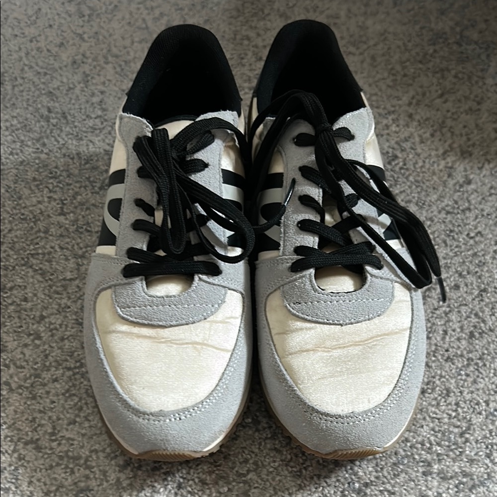 Tretorn Black and Gray Sneakers